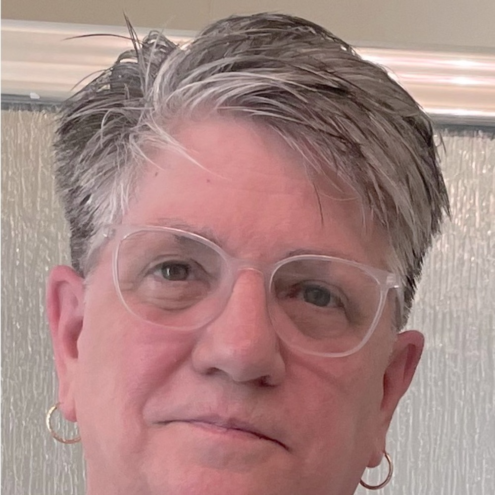 Meet your Posher, Michele